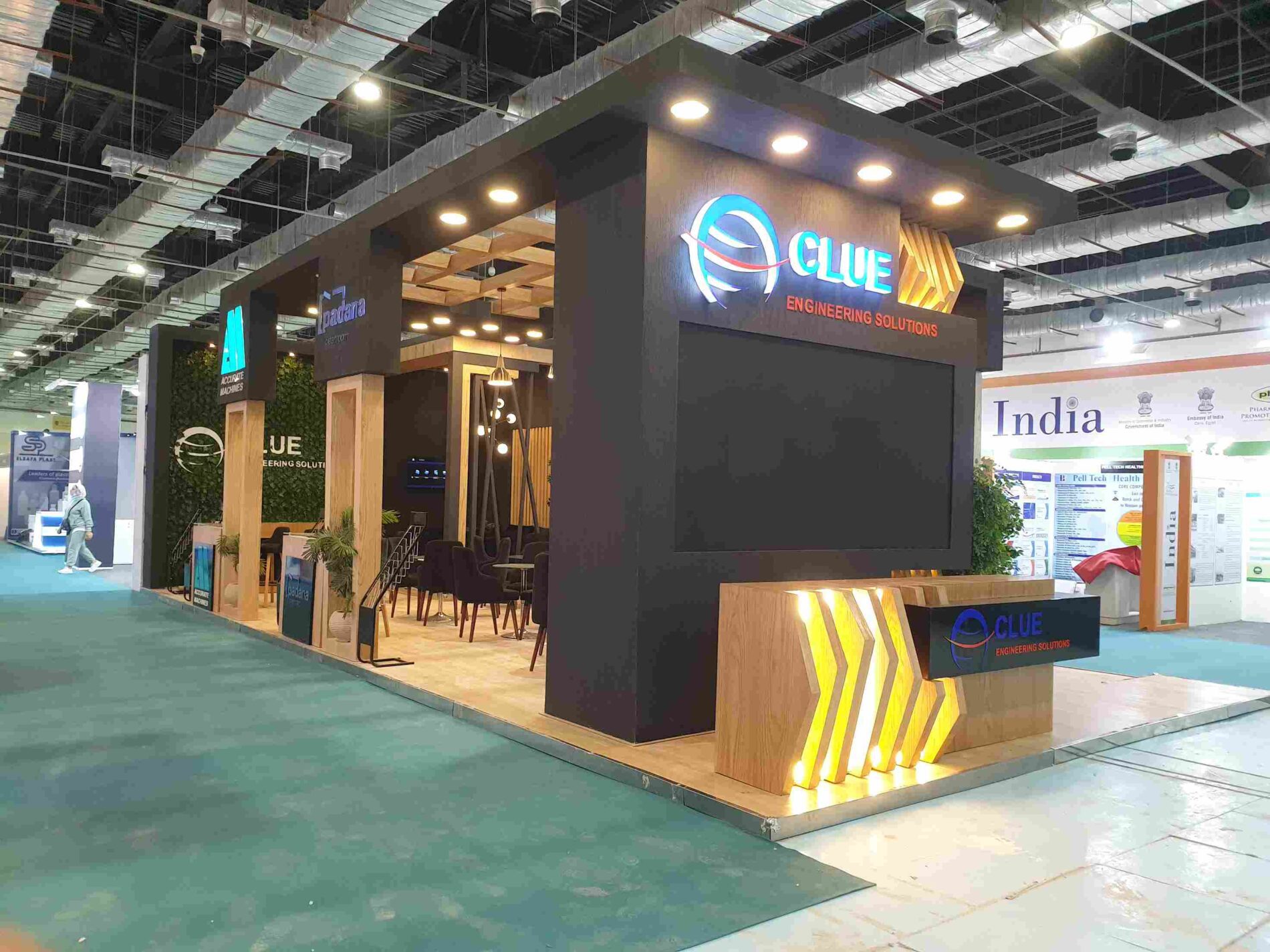 Clue Engineering Solutions' booth at Pharmaconex 2021