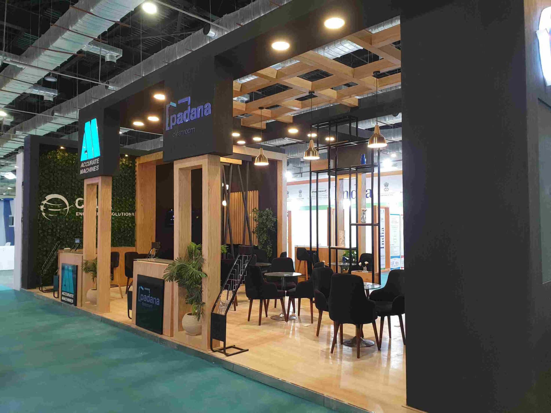 Clue Engineering Solutions' booth at Pharmaconex 2021