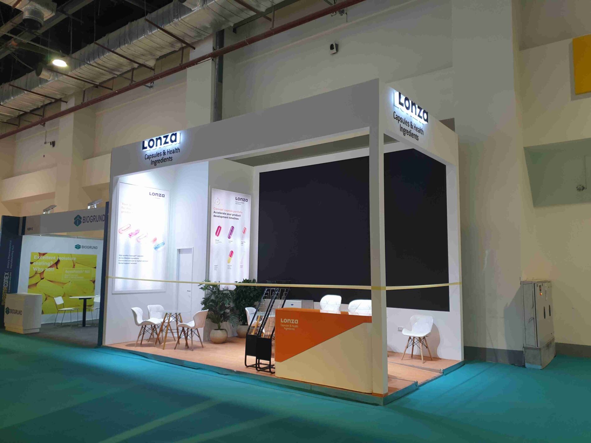 Lonza booth at Pharmaconex 2022